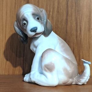 Lladro Porcelain Dog Figurine "Gentle Surprise" #6210 Spain